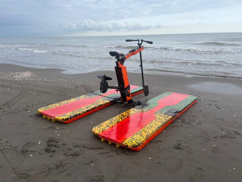 دوچرخه آبی لوتوس